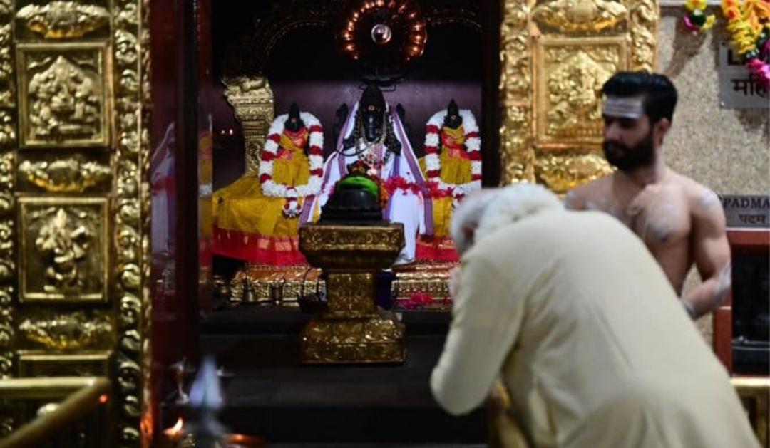 ಗಣಪತಿಗೆ ವಿಶೇಷ ಪ್ರಾರ್ಥನೆ ಸಲ್ಲಿಸಿದ ಪ್ರಧಾನಿ ಮೋದಿ